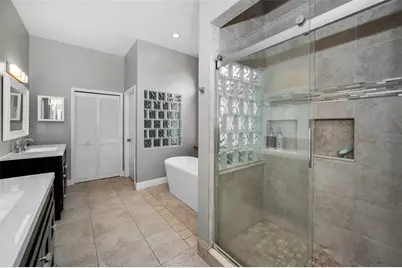 2997 Eagle Estates Circle E, Clearwater, FL 33761 - Photo 49