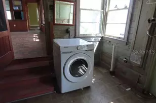 408 27th St W, Bradenton, FL 34205 - Photo 29