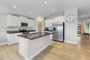 13327 Great Plns Dr, Riverview, FL 33579 - Photo 17