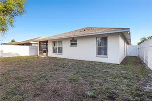 2209 Pleasure Run Dr, Ruskin, FL 33570 - Photo 3