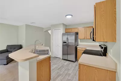 2605 Oleander Lakes Drive, Brandon, FL 33511 - Photo 9