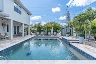 520 65th St N, Saint Petersburg, FL 33710 - Photo 33