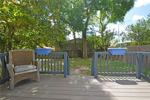 620 Pent St, Tarpon Springs, FL 34689 - Photo 27