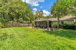 7249 56th Ave N, Saint Petersburg, FL 33709 - Photo 3