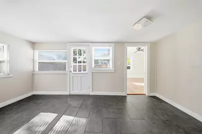 2010 30th Ave North Avenue N, Saint Petersburg, FL 33713 - Photo 11