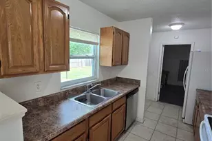 9231 Antrim St, Spring Hill, FL 34608 - Photo 7