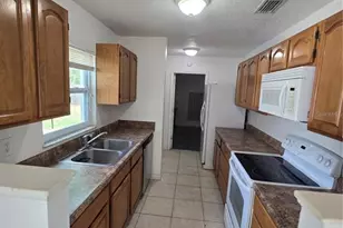 9231 Antrim St, Spring Hill, FL 34608 - Photo 5