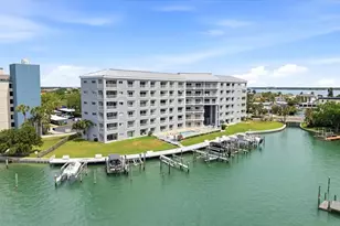 610 Island Way, Clearwater Beach, FL 33767 - Photo 31