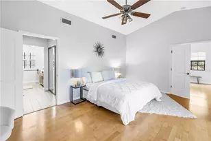 1092 Sanabel Ct NE, Saint Petersburg, FL 33702 - Photo 17