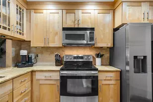 1092 Sanabel Ct NE, Saint Petersburg, FL 33702 - Photo 25