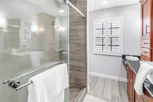 1092 Sanabel Ct NE, Saint Petersburg, FL 33702 - Photo 21