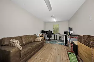 14915 Smitter Reserve Dr, Tampa, FL 33618 - Photo 33