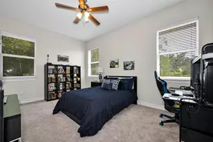 14915 Smitter Reserve Dr, Tampa, FL 33618 - Photo 29