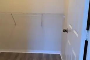 2406 Courtney Meadows Ct, Tampa, FL 33619 - Photo 15