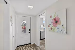 809 Oakmont Ave, Sun City Center, FL 33573 - Photo 9