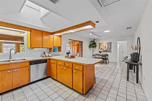 1502 Haven Bend, Tampa, FL 33613 - Photo 15