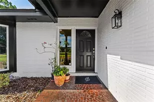1502 Haven Bend, Tampa, FL 33613 - Photo 5