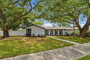 9516 Merrimoor Blvd, Seminole, FL 33777 - Photo 1