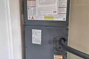 8916 Narcissus Ave, Seminole, FL 33777 - Photo 15