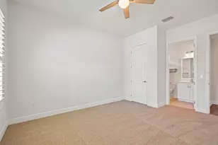 13930 Natures Reserve Dr, Lithia, FL 33547 - Photo 29