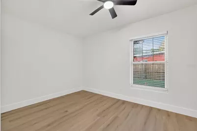 5518 Pine Circle NE, Saint Petersburg, FL 33703 - Photo 21