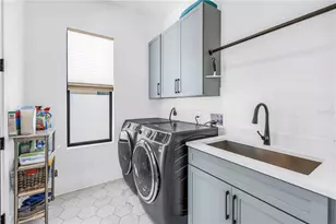 770 21st Ave N, Saint Petersburg, FL 33704 - Photo 27