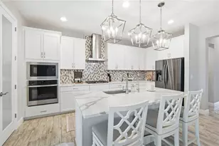 5450 Del Coronado Dr, Apollo Beach, FL 33572 - Photo 9