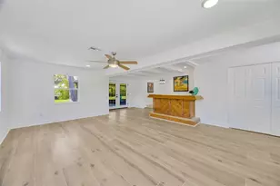 9935 River Dr, Gibsonton, FL 33534 - Photo 15