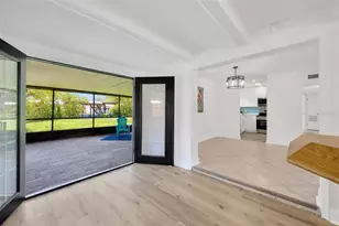 9935 River Dr, Gibsonton, FL 33534 - Photo 17