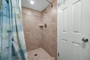 285 107th Ave, Treasure Island, FL 33706 - Photo 31
