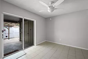 7635 Deleon Ct, Tampa, FL 33615 - Photo 17