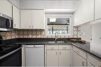 7635 Deleon Court, Tampa, FL 33615 - Photo 15