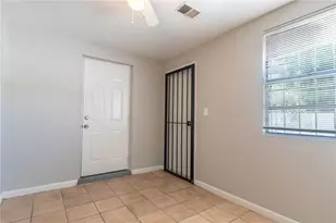 9304 N Elmer St, Tampa, FL 33612 - Photo 11