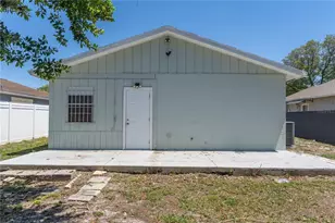 9304 N Elmer St, Tampa, FL 33612 - Photo 13
