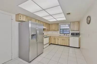 1618 Leland Drive, Sun City Center, FL 33573 - Photo 11