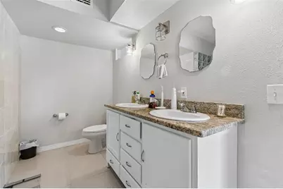 2301 W Eldred Drive, Tampa, FL 33603 - Photo 17