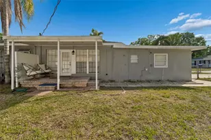 2301 W Eldred Dr, Tampa, FL 33603 - Photo 27