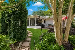 8083 Bayhaven Dr, Seminole, FL 33776 - Photo 35