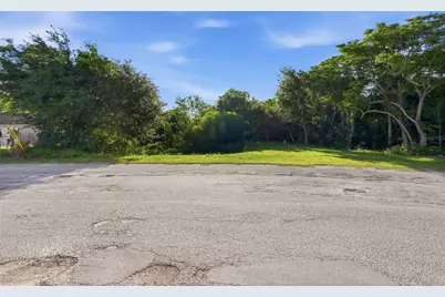 7810 Clark Moody Boulevard, Port Richey, FL 34668 - Photo 9