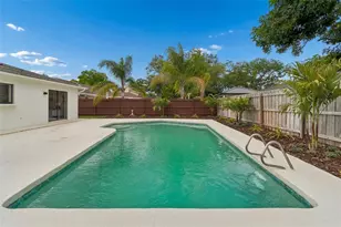 11913 Nicklaus Cir, Tampa, FL 33624 - Photo 37
