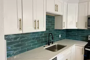 2118 S Venus St, Tampa, FL 33629 - Photo 11