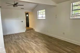 2118 S Venus St, Tampa, FL 33629 - Photo 13