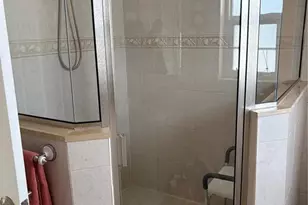 101 E Bay Dr, Treasure Island, FL 33706 - Photo 5