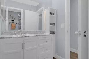 321 Bobby Jones Rd, Sarasota, FL 34232 - Photo 7