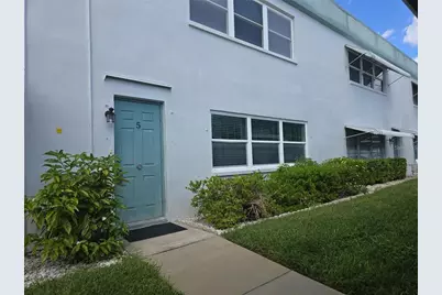 5267 81st Street N #5, Saint Petersburg, FL 33709 - Photo 5