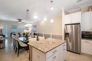 4884 Yacht Club Dr, Tampa, FL 33616 - Photo 13