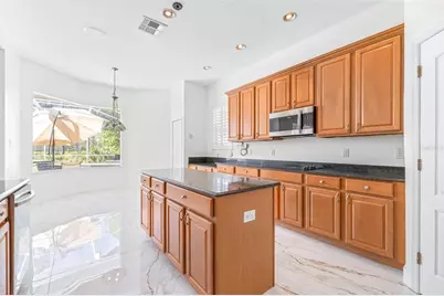 10102 Deercliff Drive, Tampa, FL 33647 - Photo 17