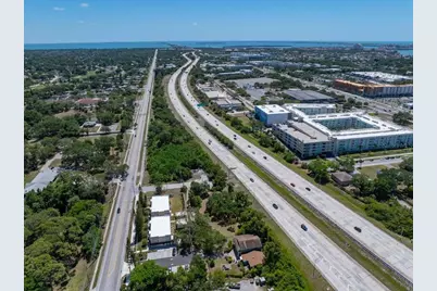 30th Avenue S, Saint Petersburg, FL 33712 - Photo 13