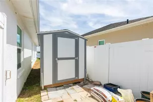 7227 Colonial Lake Dr, Riverview, FL 33578 - Photo 51