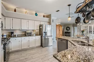 15922 Muirfield Dr, Odessa, FL 33556 - Photo 5